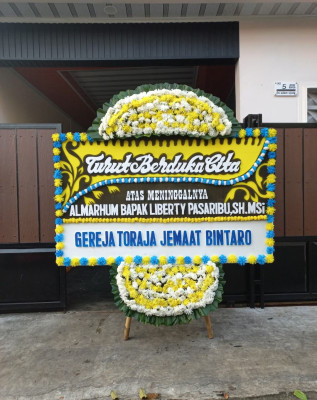 Papan Bunga Duka di Sindang Beliti Ulu